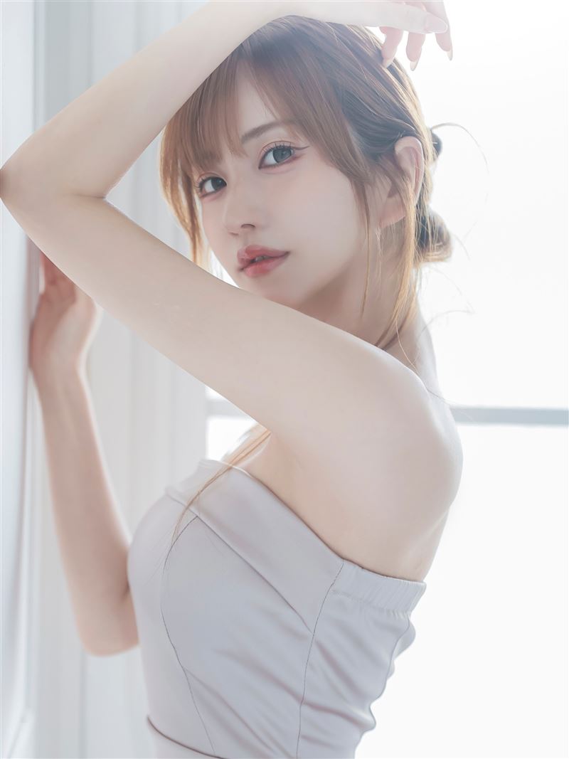 日本27歲YouTuber田澤梨乃因涉嫌持有古柯鹼遭警方逮捕。(圖/翻攝自IG @rinoworld_875)