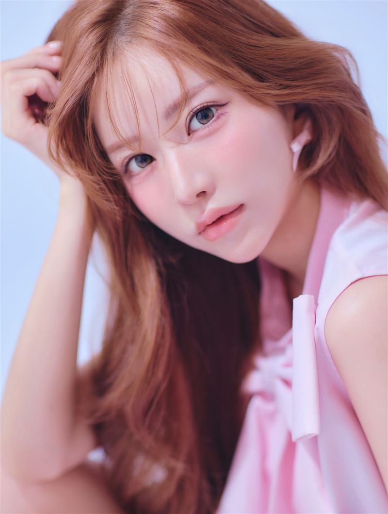 日本27歲YouTuber田澤梨乃因涉嫌持有古柯鹼遭警方逮捕。(圖/翻攝自IG @rinoworld_875)