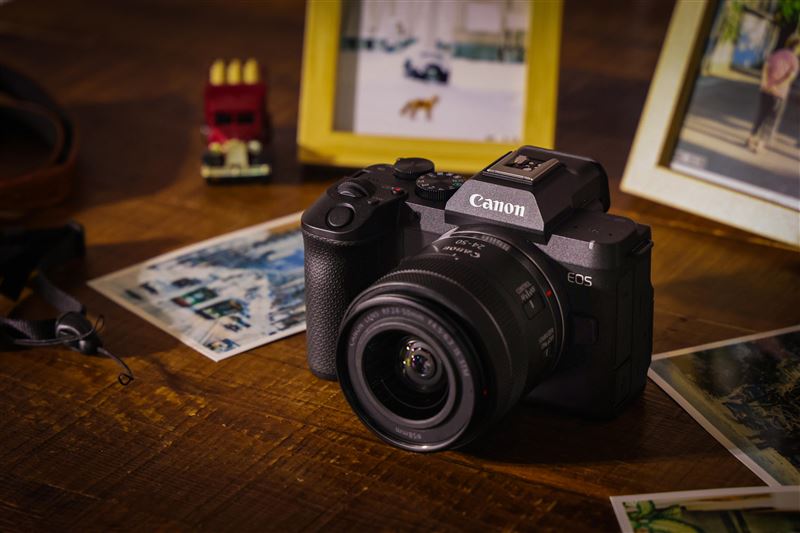 EOS R8 Mark II全新導入的機身五軸防手震系統,搭配相容鏡頭時,中央最高可達約7.5級、周邊最高約7.0級防手震效果,大幅提升手持拍攝的自由度。(圖/Canon提供)