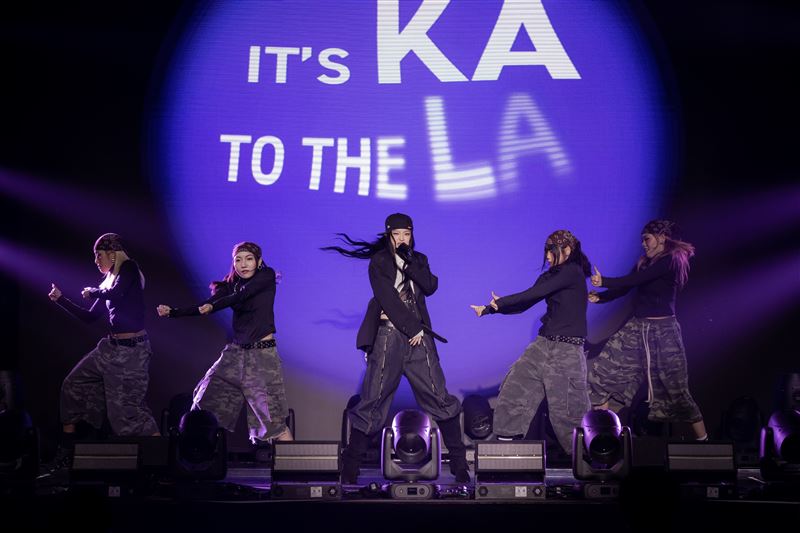 香港唱作歌手KALAI家麗正式加盟EAS Music,成為陳奕迅睽違8年簽下的首位女歌手。(圖/EAS Music Limited 提供)