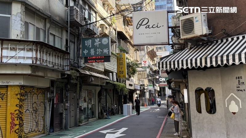 關於赤峰街35萬月租金店面,記者實際走訪赤峰街,赤峰街並無2巷,區域店家也說不清楚是否有該店面。(圖/記者陳韋帆攝影)
