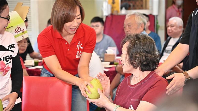 永齡今年再捐1億助貧老「永飽安康」