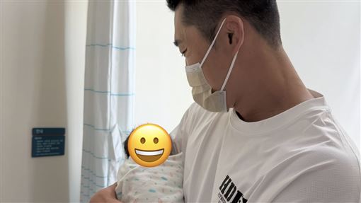 結紮後妻仍懷四寶　44歲男星宣布兒子出生