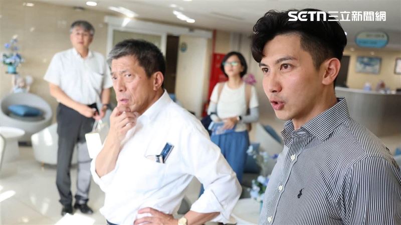 在地里長林浤澤反擊「台北的國民黨,不要為了救蔣萬安,一再汙衊前鎮漁港和辛苦打拚的漁民!」(圖/翻攝畫面)