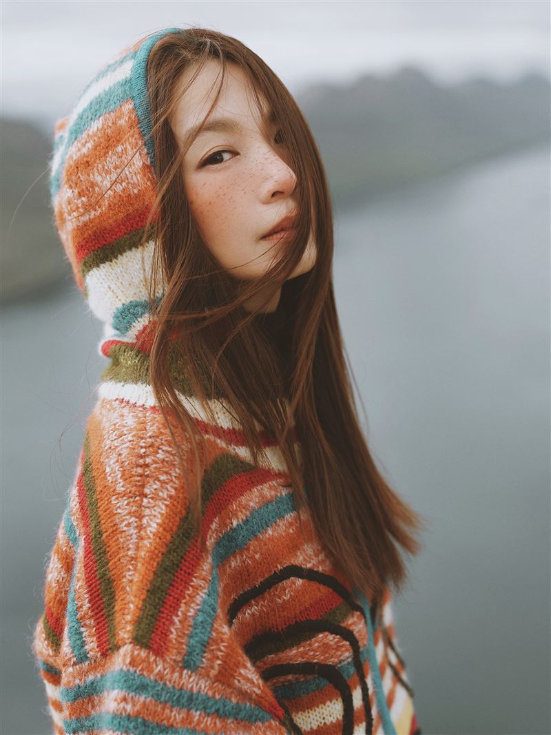 田馥甄以兩人團隊遠赴北歐拍攝專輯視覺。(圖/何樂音樂提供)