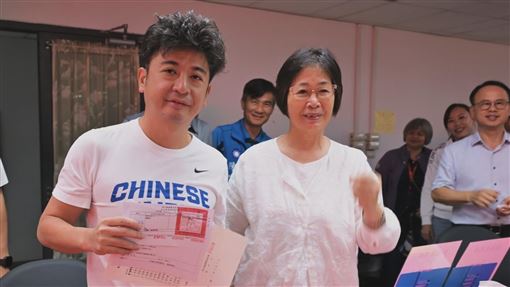 彰化議長，謝典霖，縣議會宴請，疑涉賄，溪湖鎮，聲押，前立委鄭汝芬(圖／翻攝畫面)