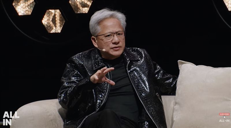 黃仁勳禁辦公室談這事　網驚在台恐被出征