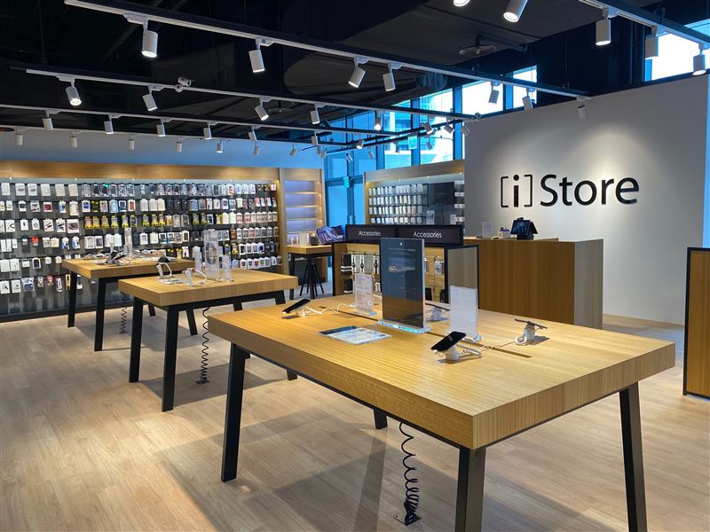 iPhone新機首賣日，[i]Store準備一份給果粉的早晨驚喜。（圖／品牌業者提供）