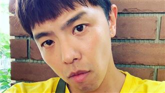 小鬼黃鴻升。（圖／翻攝自黃鴻升IG）