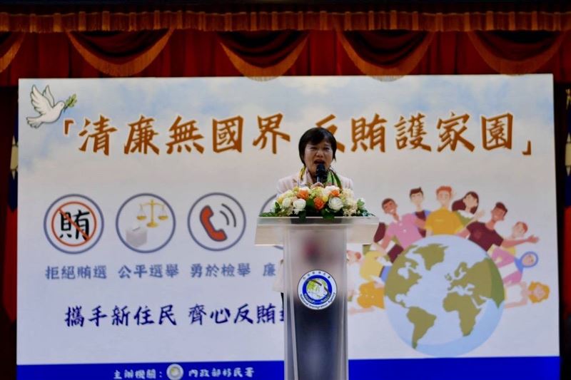 內政部劉世芳部長分享臺灣珍貴的民主自由制度,而選舉正是民主最直接的體現。(圖/移民署提供)