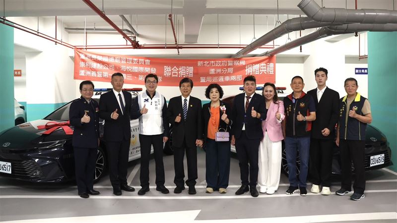 惡匪撞爛警車！新北市政顧問號召捐警車