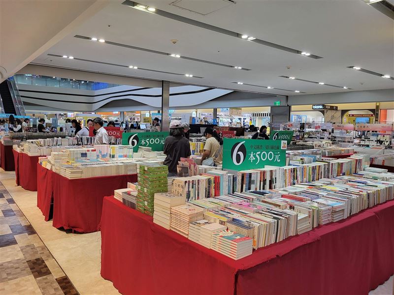 台南規模最大的「誠品書店好物市集」9.23至10.11於南紡購物中心 A1館 4F樂活廣場限時亮相,萬件商品最低3折起。(圖/品牌業者提供)
