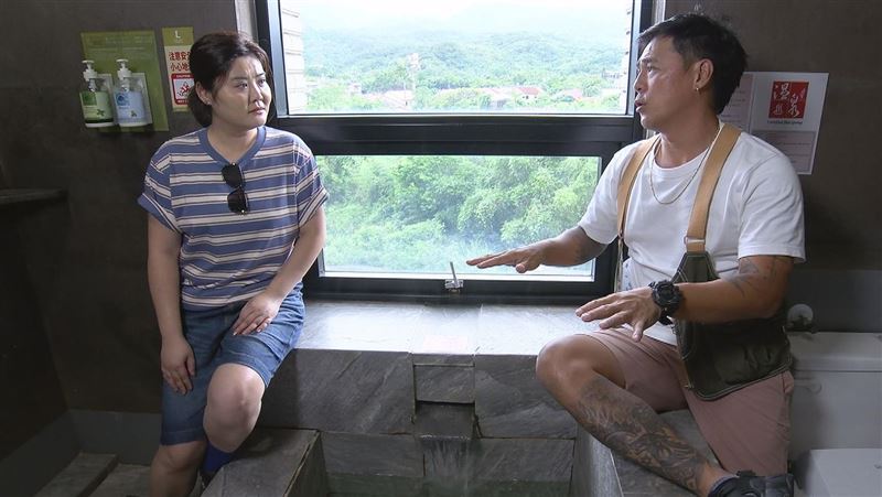 帶女星玩金山 已婚男星1動作被讚好男人