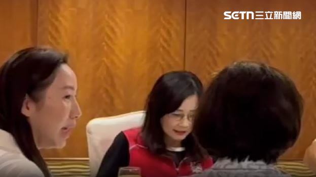 秦慧珠澄清,是因為比較晚到才和蔣萬安離得比較遠