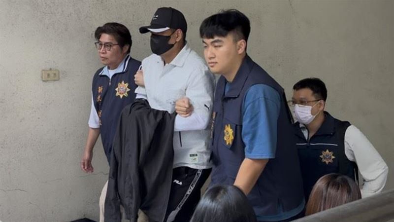 協助張俊傑逃亡,疑似還幫破壞電子手鐶,共犯陳威達聲押禁見。(圖/記者鍾昀軒攝影)