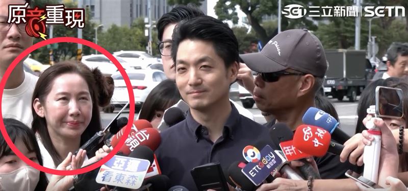 林杏兒聽到記者發問被抓包翻白眼