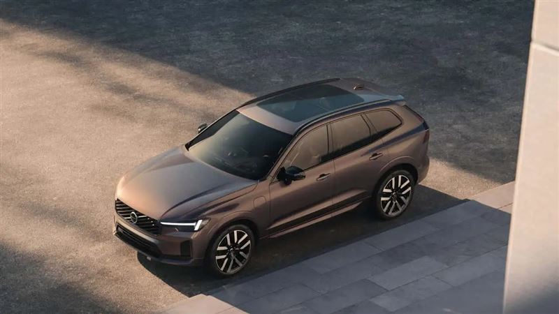 XC60 T8一次充電可跑約78英里,換算約125公里。(圖/翻攝Volvo網站)