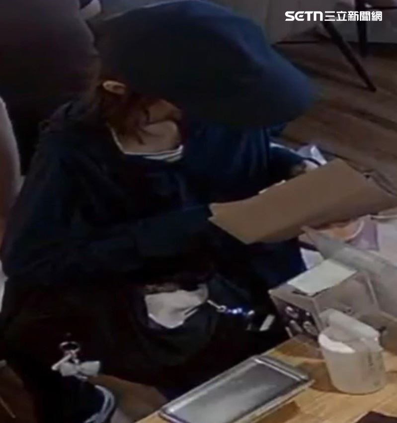 其他店家也遇到相同情形,經比對後確認是同一名女客。(圖/店家提供)