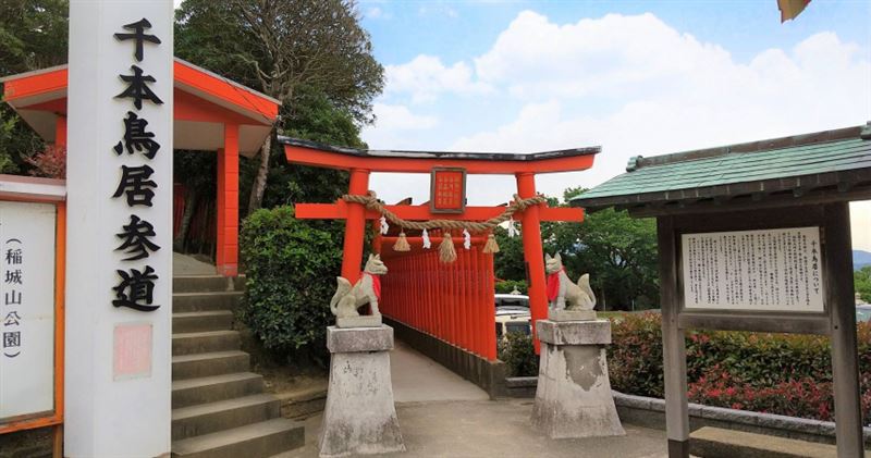 京都伏見稻荷大社中有名的千本鳥居。(圖/photoAC)