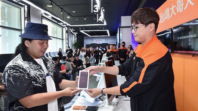 iPhone 18 Pro首賣日熱　銷量年增至6成