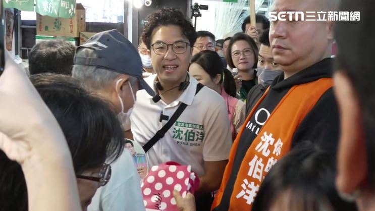 沈伯洋北投市場內攤掃街(圖/翻攝畫面)