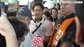 沈伯洋北投市場內攤掃街（圖／翻攝畫面）