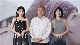 日導演來台　秀手機照片：滿滿侯孝賢背影