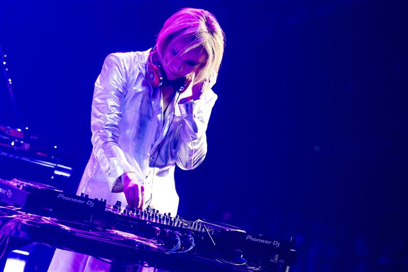 日本X JAPAN團長YOSHIKI近日人在美國期間突因過度疲勞昏倒。(圖/翻攝自X平台 @YoshikiOfficial)