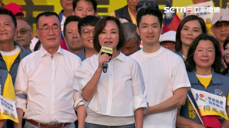 柯志恩表示，賴瑞隆說自己是「隆捲風」，但龍捲風來的快、去的快，留下的都是破壞，絕對不能讓派系綁架高雄的領導者，派系要拼的是口袋、錢袋，她拼的是下一代。（圖／翻攝畫面）