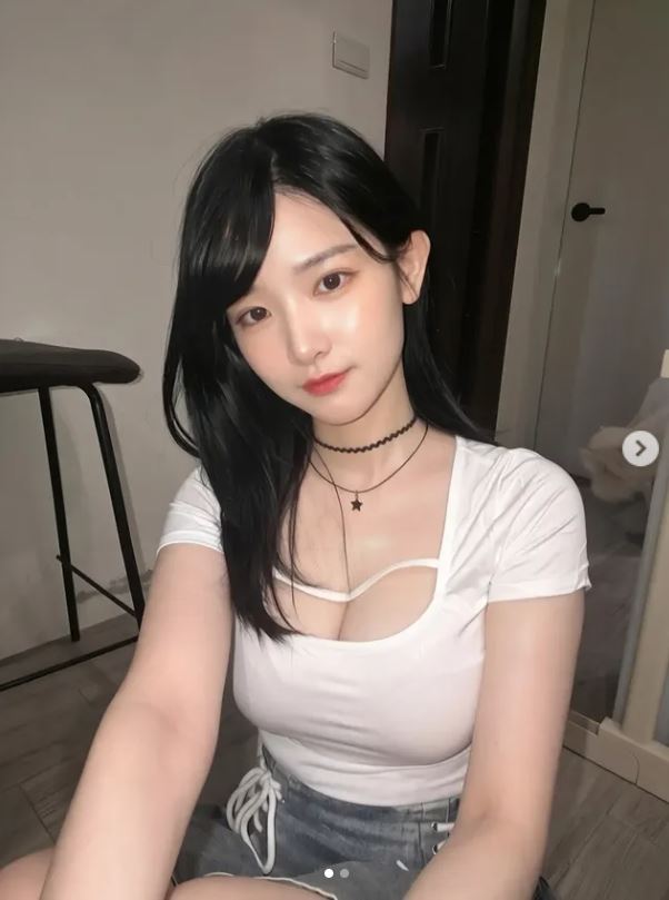 台灣知名實況主蛋捲(黃詩涵)近日透露自己經離婚。(圖/翻攝自IG @eggroll0616)
