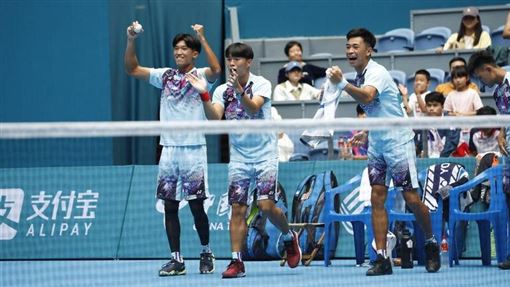 新聞封面