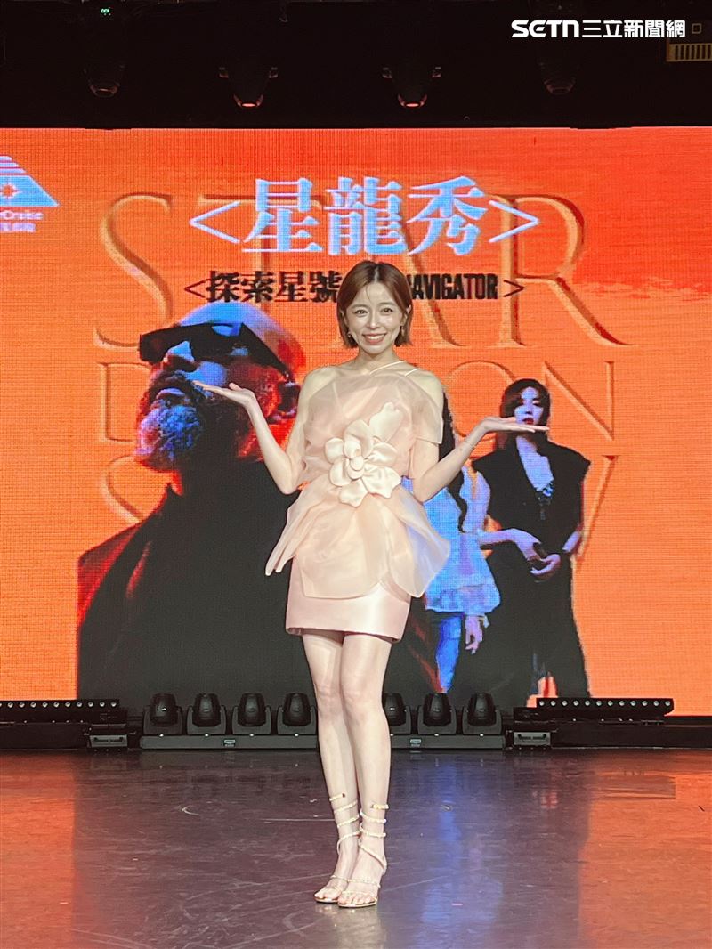 王瞳參加《星龍秀》演出,登麗星郵輪開唱。(圖/記者鄭尹翔攝影)
