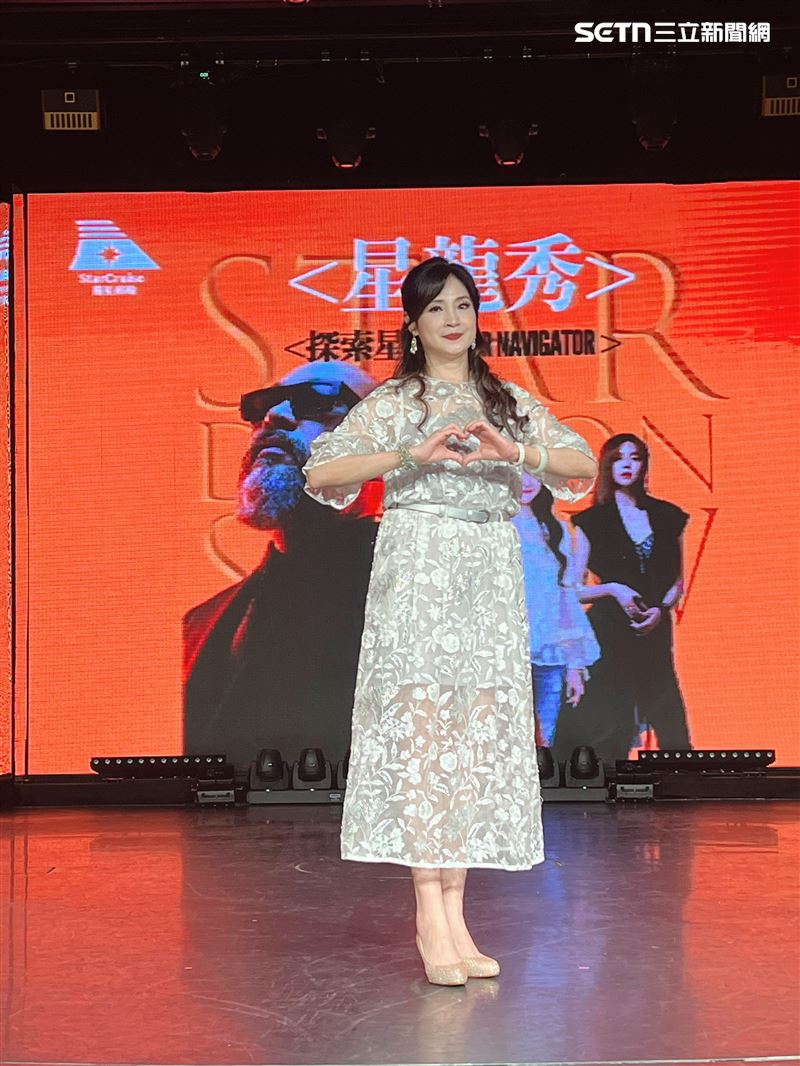 方季惟參加《星龍秀》演出,登麗星郵輪開唱。(圖/記者鄭尹翔攝影)