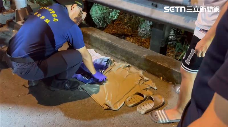 抓魚失蹤!台南男水塘溺斃,親弟目擊哥哥「沉下抬出成屍」癱坐岸邊痛哭。(圖/民眾提供)