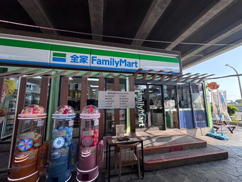 口湖休息站的全家便利商店。(圖/品牌業者提供)