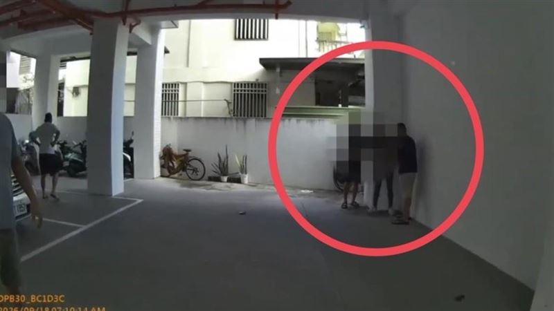 停車場偷烤肉網！通緝犯慘遭住戶合力圍剿