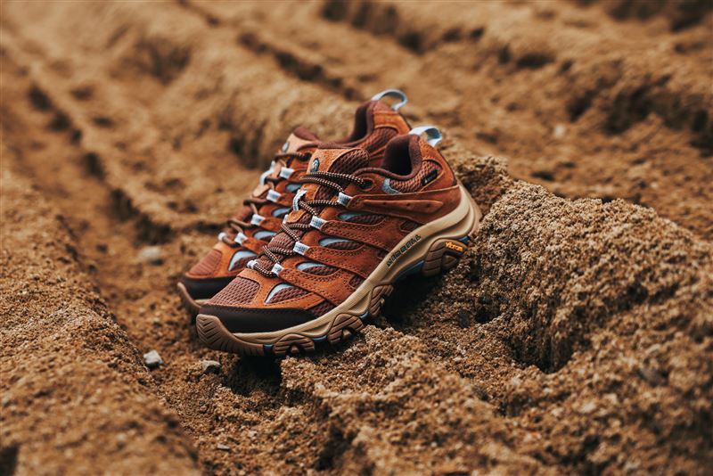 MERRELL經典鞋款MOAB 3。(圖/品牌業者提供)