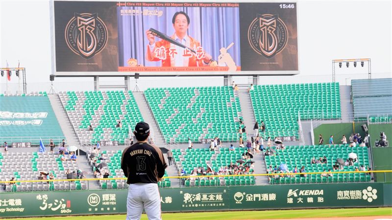 賴清德錄製影片祝賀陳鏞基。(圖/統一獅提供)