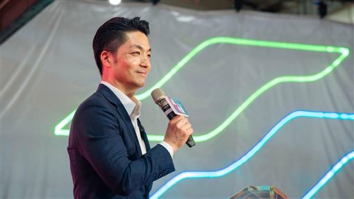 蔣萬安學歷爆論戰！網紅揭「J.D.非博士」