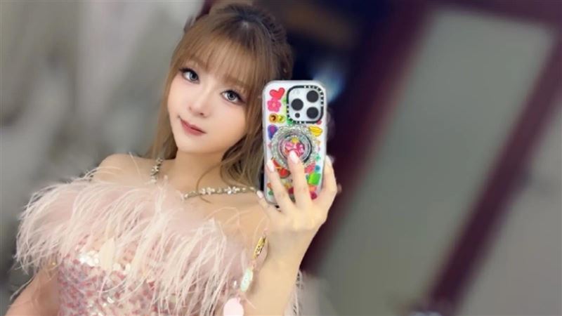 憑〈極樂淨土〉爆紅　美依禮芽突宣布離婚