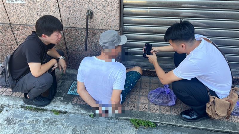 詐團車手林翁被警方逮捕。（圖／翻攝畫面）
