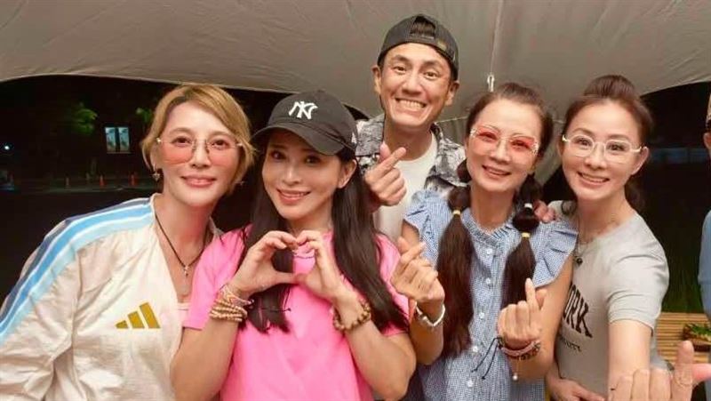 李沛綾淚控前夫家暴　女星怒轟：豬狗不如