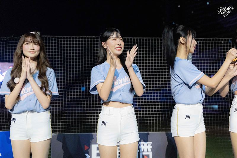 樂天女孩養成記 (圖/樂天桃猿提供)