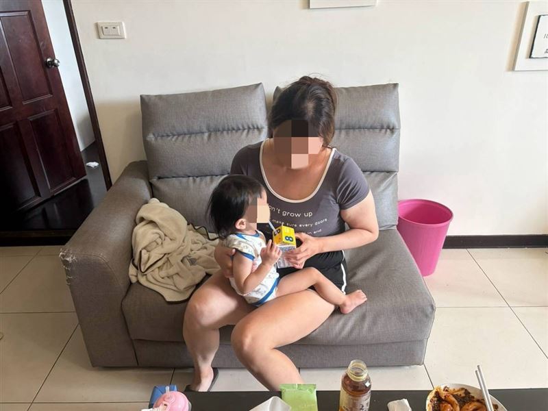 她馬桶驚險產女!可憐28歲單親媽幾乎全盲,淚問上蒼「我們母女明天在哪裡?」。(圖/翻攝自《愛的延續》公益協會臉書)