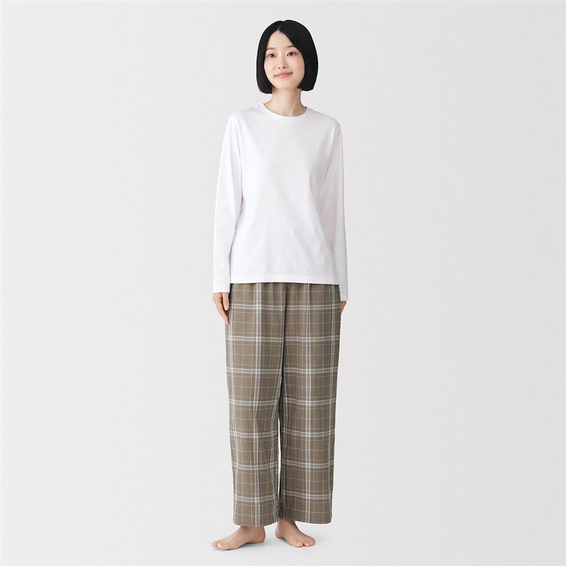 無印良品女二重紗織家居長褲。(圖/品牌業者提供)
