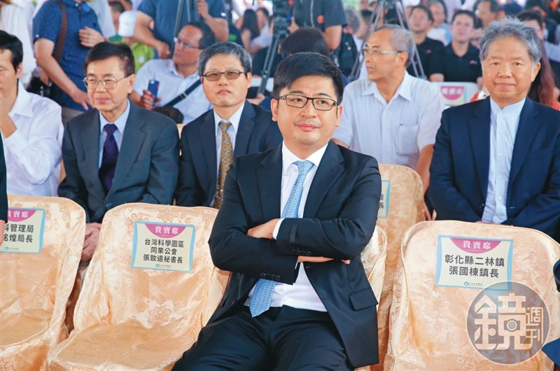 5連霸的彰化議長謝典霖（圖）涉利用公款替角逐溪湖鄉長的表姑陳貞妃舉辦餐會，涉及賄選及貪汙罪遭收押禁見