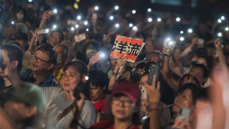掀開洋流：台灣十多年沒有停過的政治焦慮
