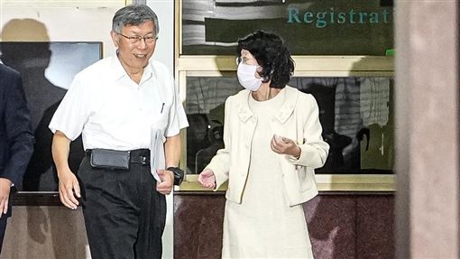 陳佩琪再扯扁家：我總噙著淚水、哭著離開