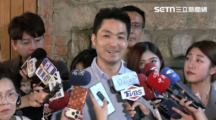 蔣萬安被問到,會不會覺得民調有聯電創辦人曹興誠的影子,他反問,「你說那位大罷免的曹興誠嗎?」(圖/翻攝畫面)