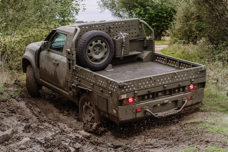 Land Rover Defender軍用皮卡。(圖/Land Rover網站)
